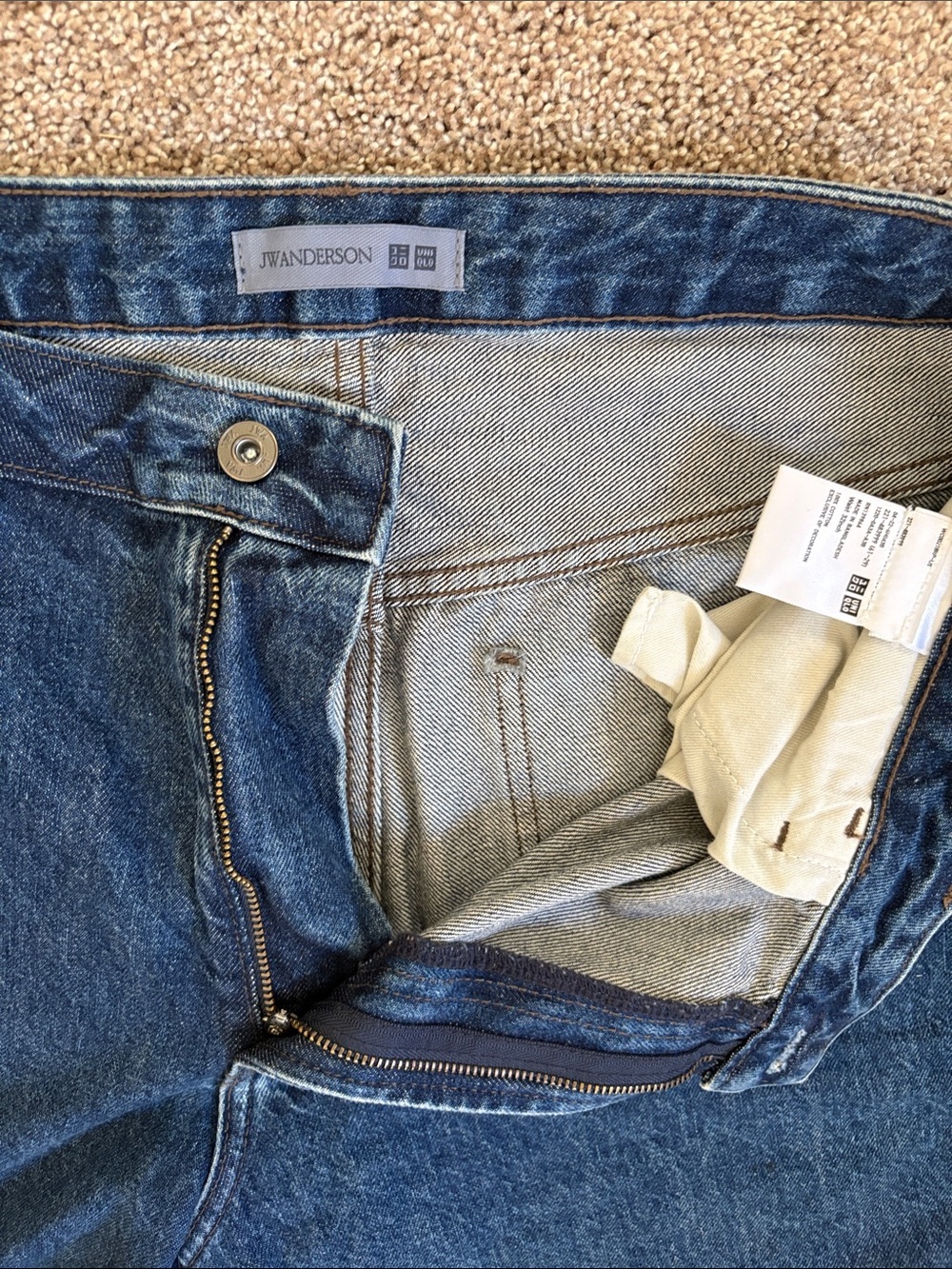 Uniqlo JW ANDERSON Dark Blue “baggy jeans” size 32